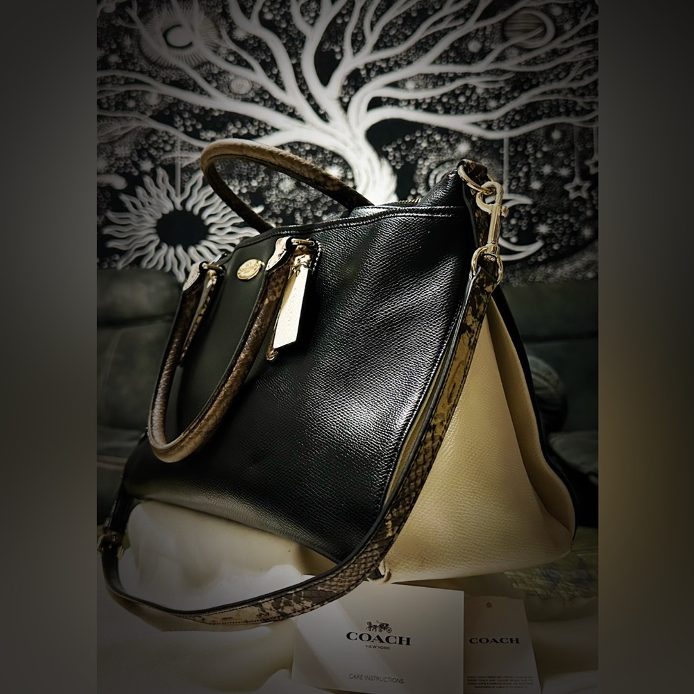 Vintage style Y2K Coach Black Satchel with Brown Accents tote shoulder bag - Picture 9 of 17